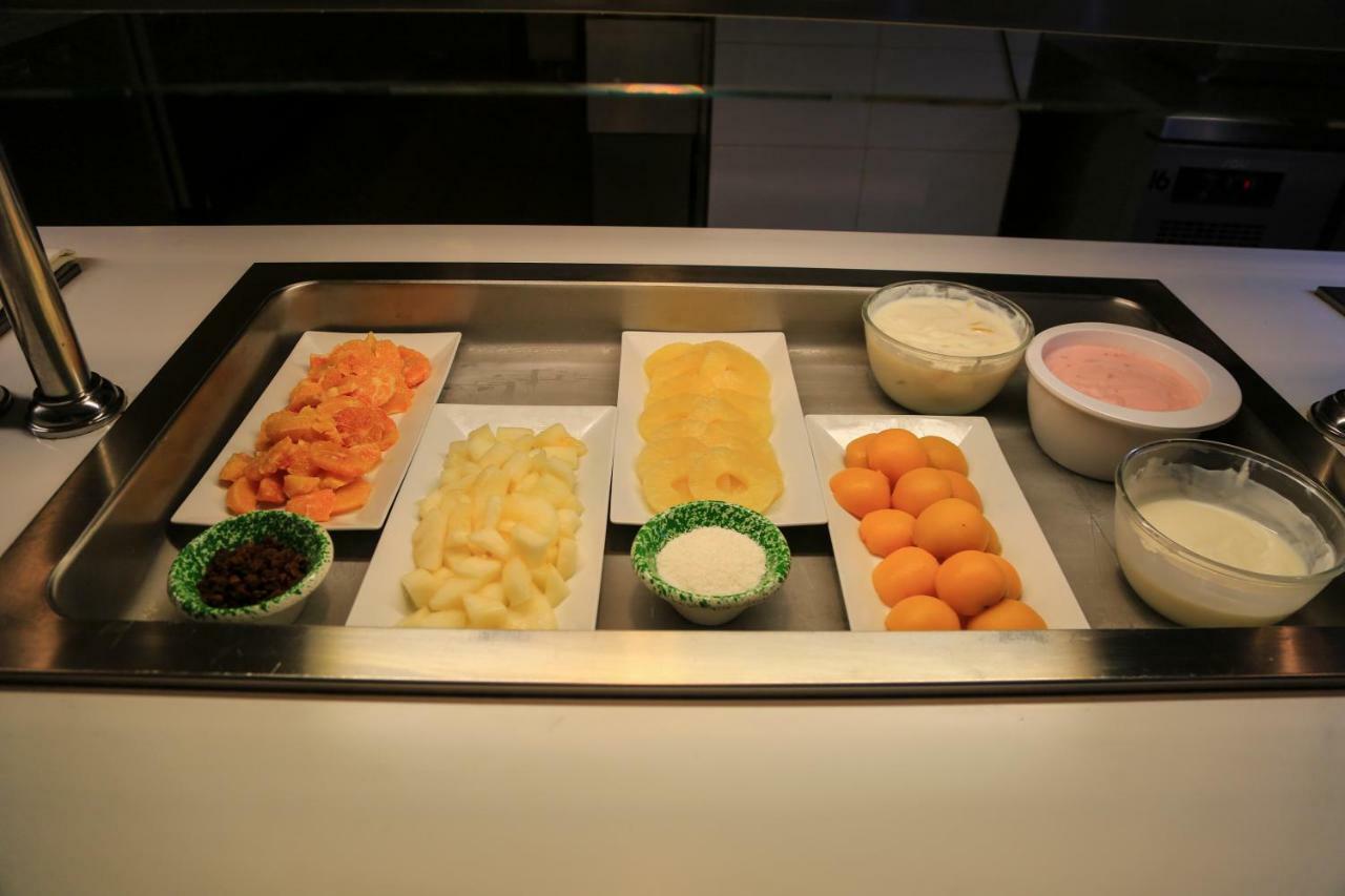 라브란다 로카 네투노 스위트 호텔 슬리에마 외부 사진